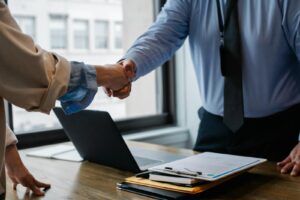 How to get a US company to sponsor you?